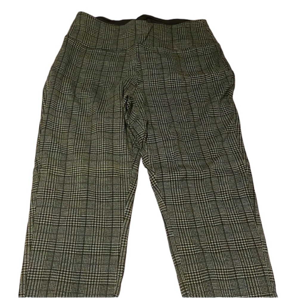 Grey and white work pants. From peace and pearls. Women’s size large 12-14